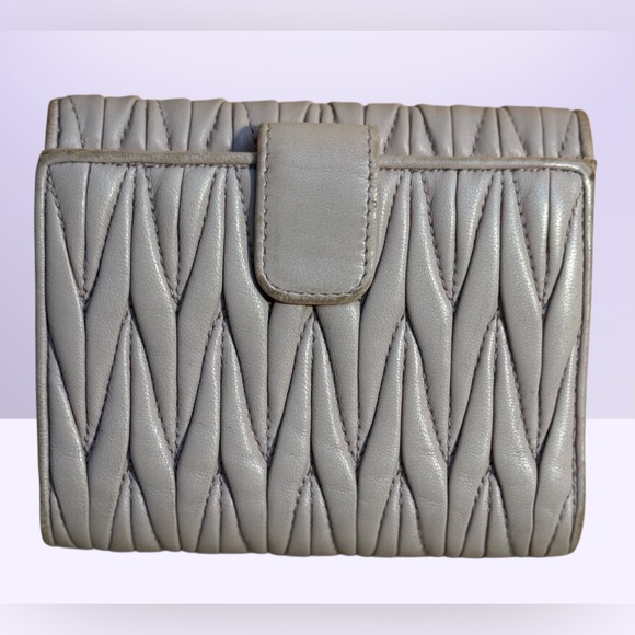 Miu Miu Matelassé Nappa Leather Wallet – Soft Lilac / Lavender – Gold Hardware - Picture 7 of 7